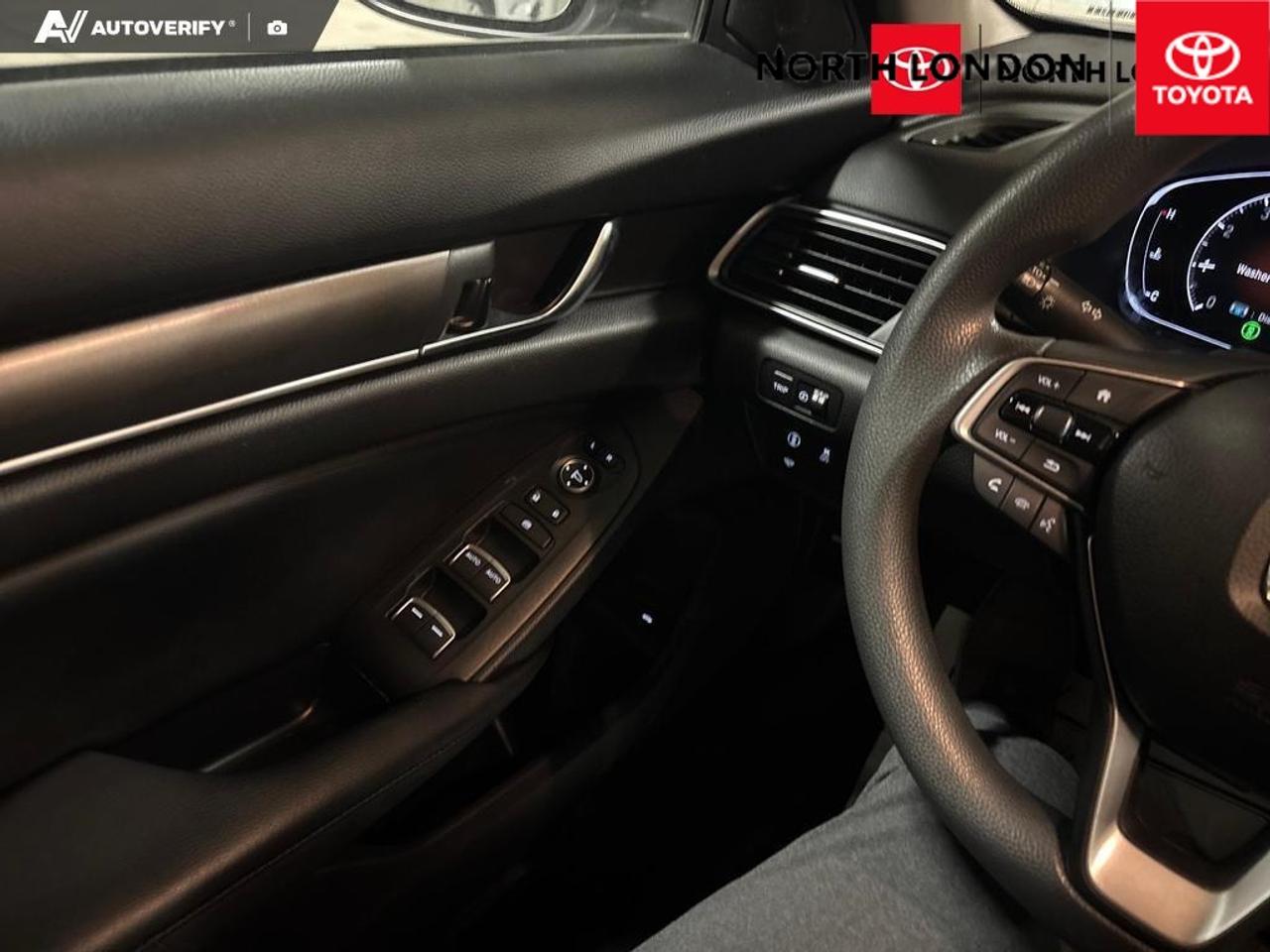 2018 Honda Accord LX (CVT) 4dr Sedan Photo