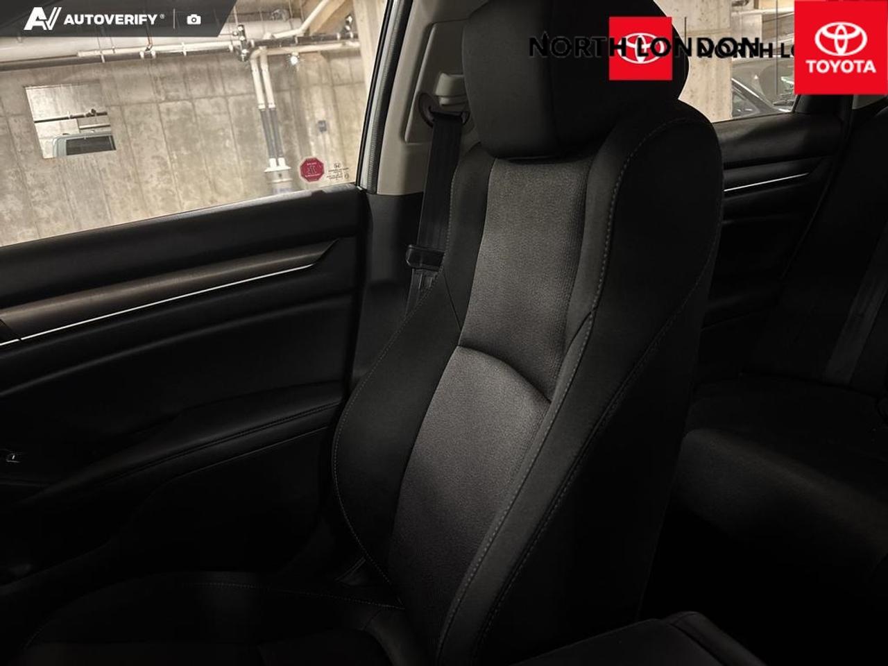 2018 Honda Accord LX (CVT) 4dr Sedan Photo