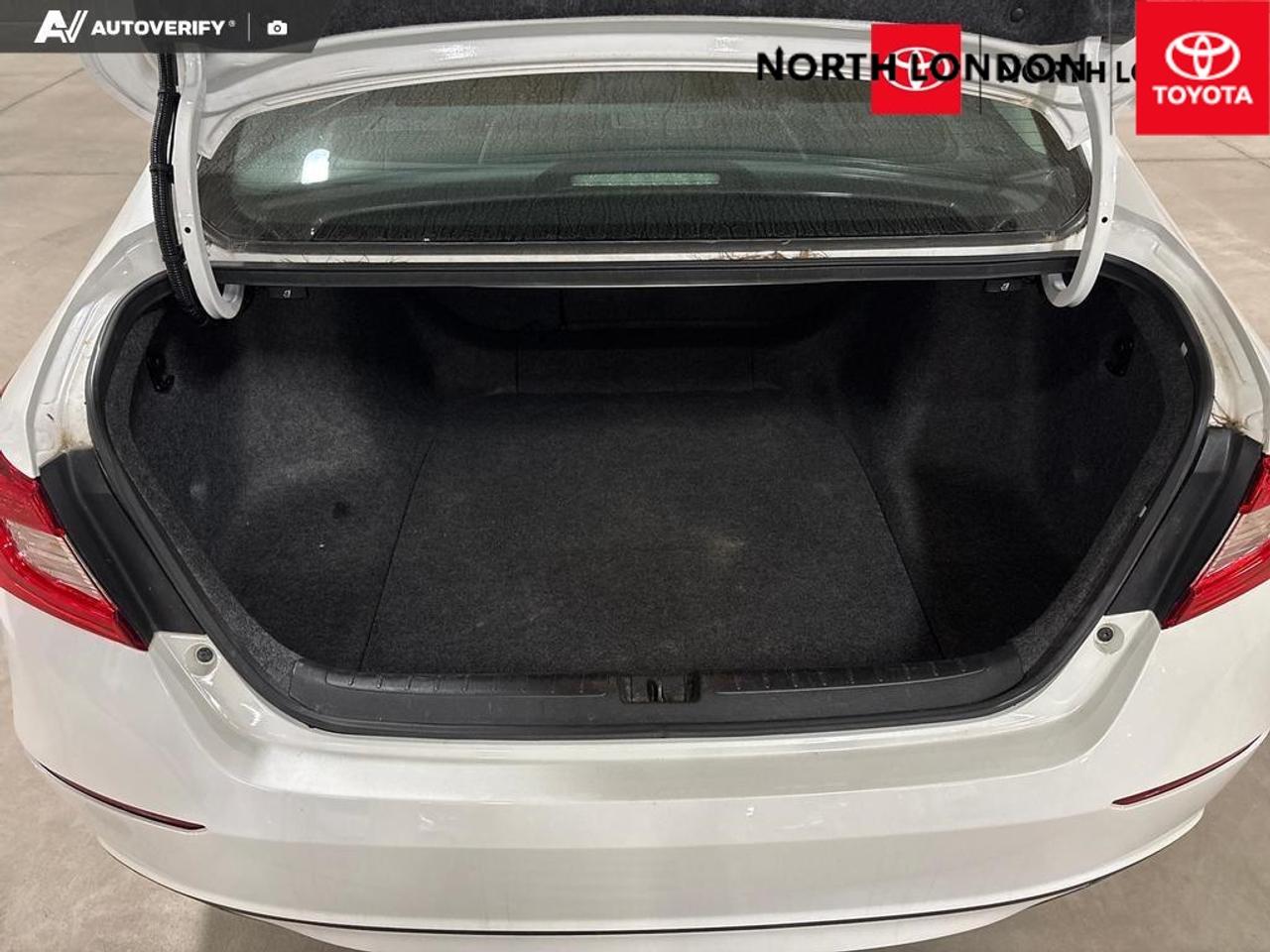 2018 Honda Accord LX (CVT) 4dr Sedan Photo