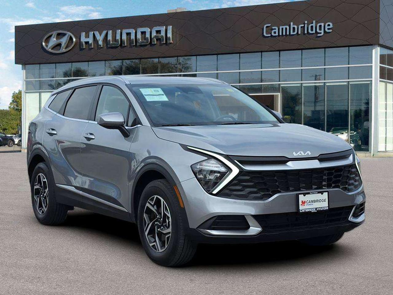 2025 Kia Sportage LX AWD   NO ACCIDENTS 1 OWNER CARPLAY HEATSEATS Photo