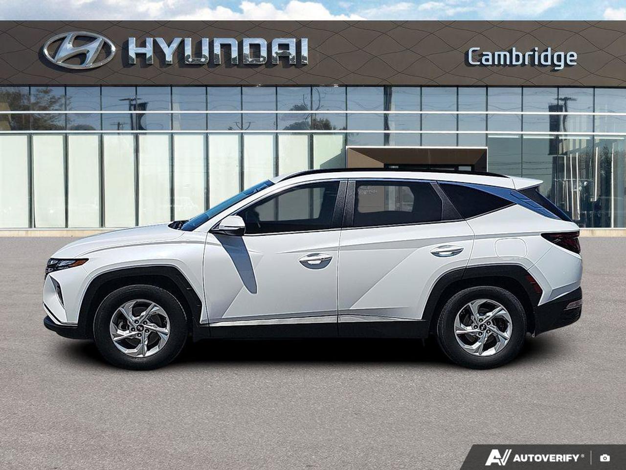 2022 Hyundai Tucson Preferred   NO ACCIDENTS   CARPLAY   7.1L/100KM Photo