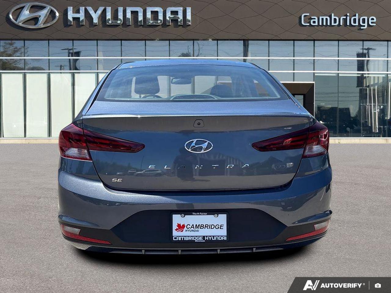 2020 Hyundai Elantra Essential   NO ACCIDENTS   ONE OWNER   5.6L/100KM Photo