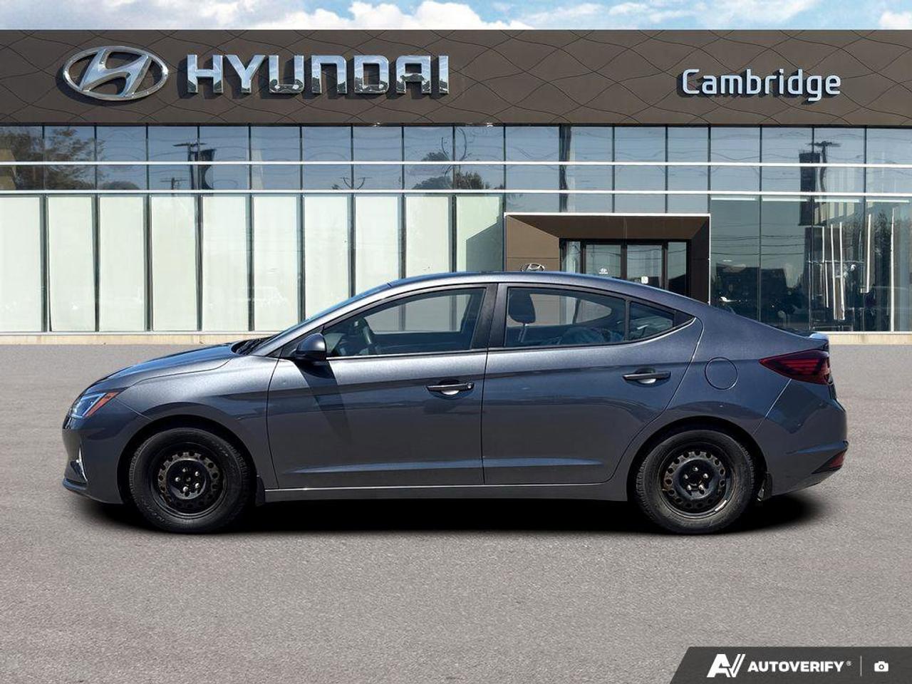 2020 Hyundai Elantra Essential   NO ACCIDENTS   ONE OWNER   5.6L/100KM Photo3