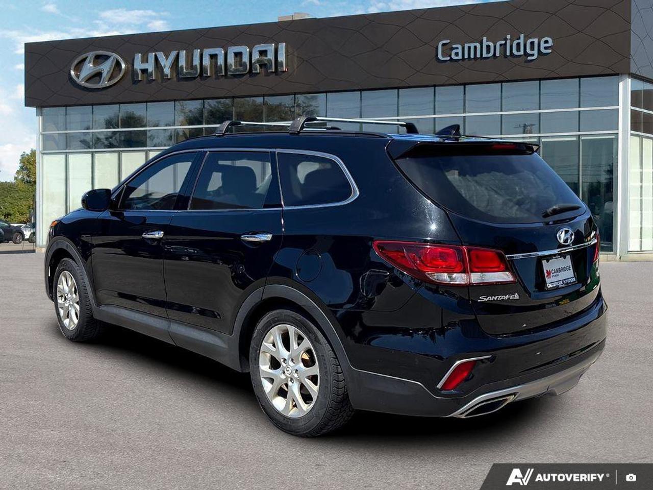 2018 Hyundai Santa Fe XL NO ACCIDENTS   ONE OWNER   HEATED SEATS Photo