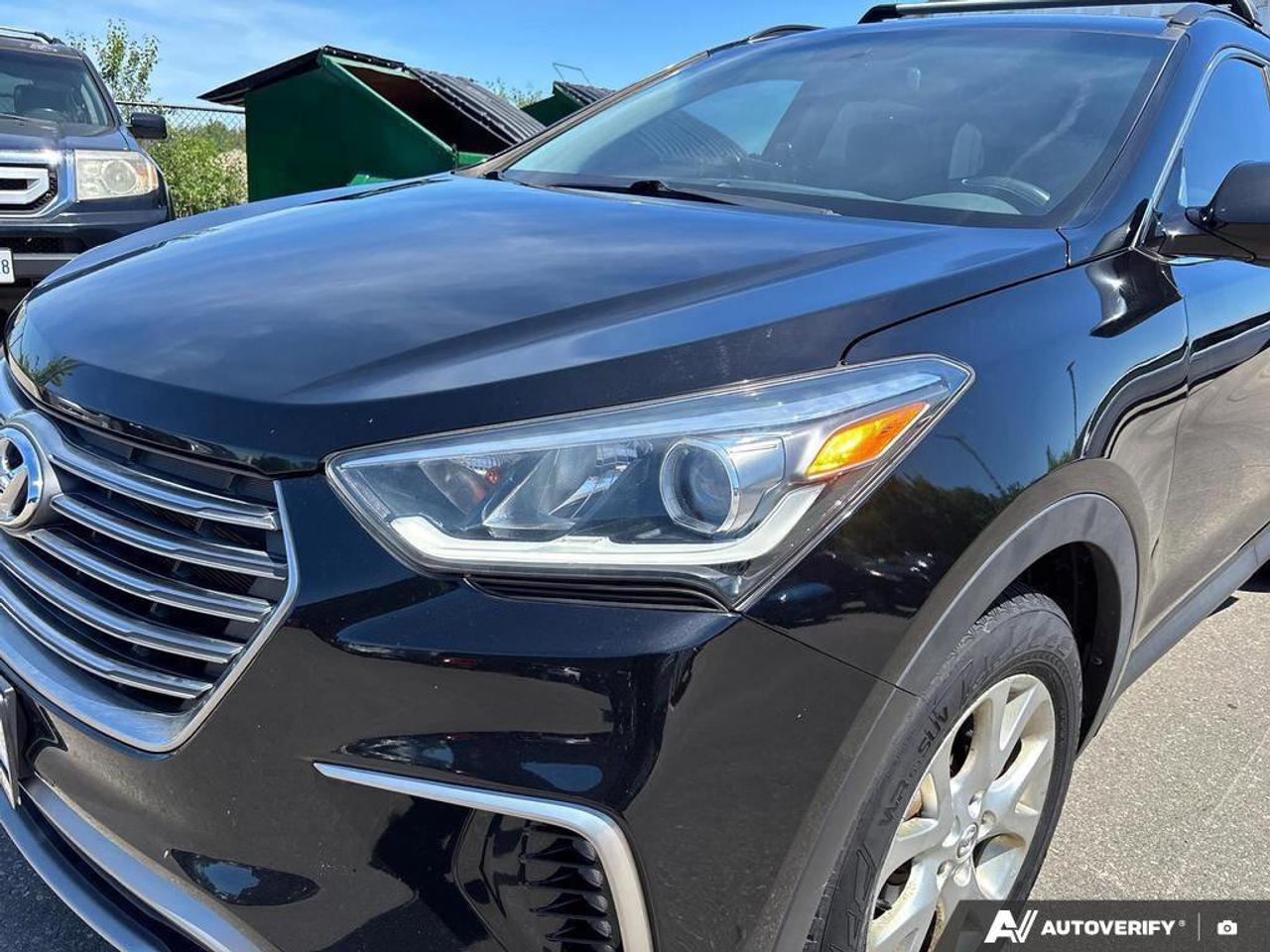 2018 Hyundai Santa Fe XL NO ACCIDENTS   ONE OWNER   HEATED SEATS Photo