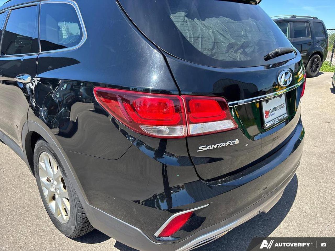 2018 Hyundai Santa Fe XL NO ACCIDENTS   ONE OWNER   HEATED SEATS Photo