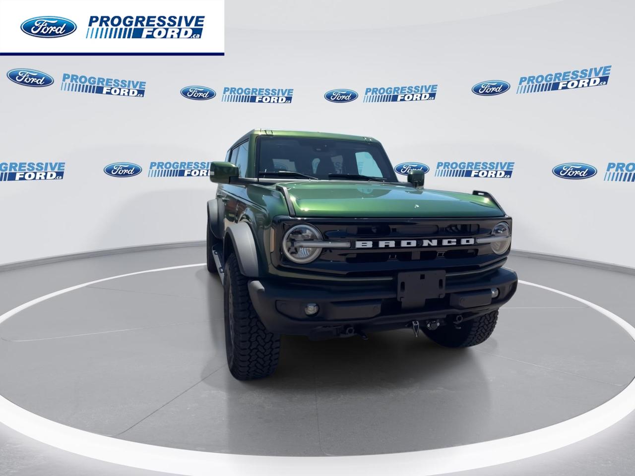2025 Ford Bronco Outer Banks 4dr 4x4 Photo3
