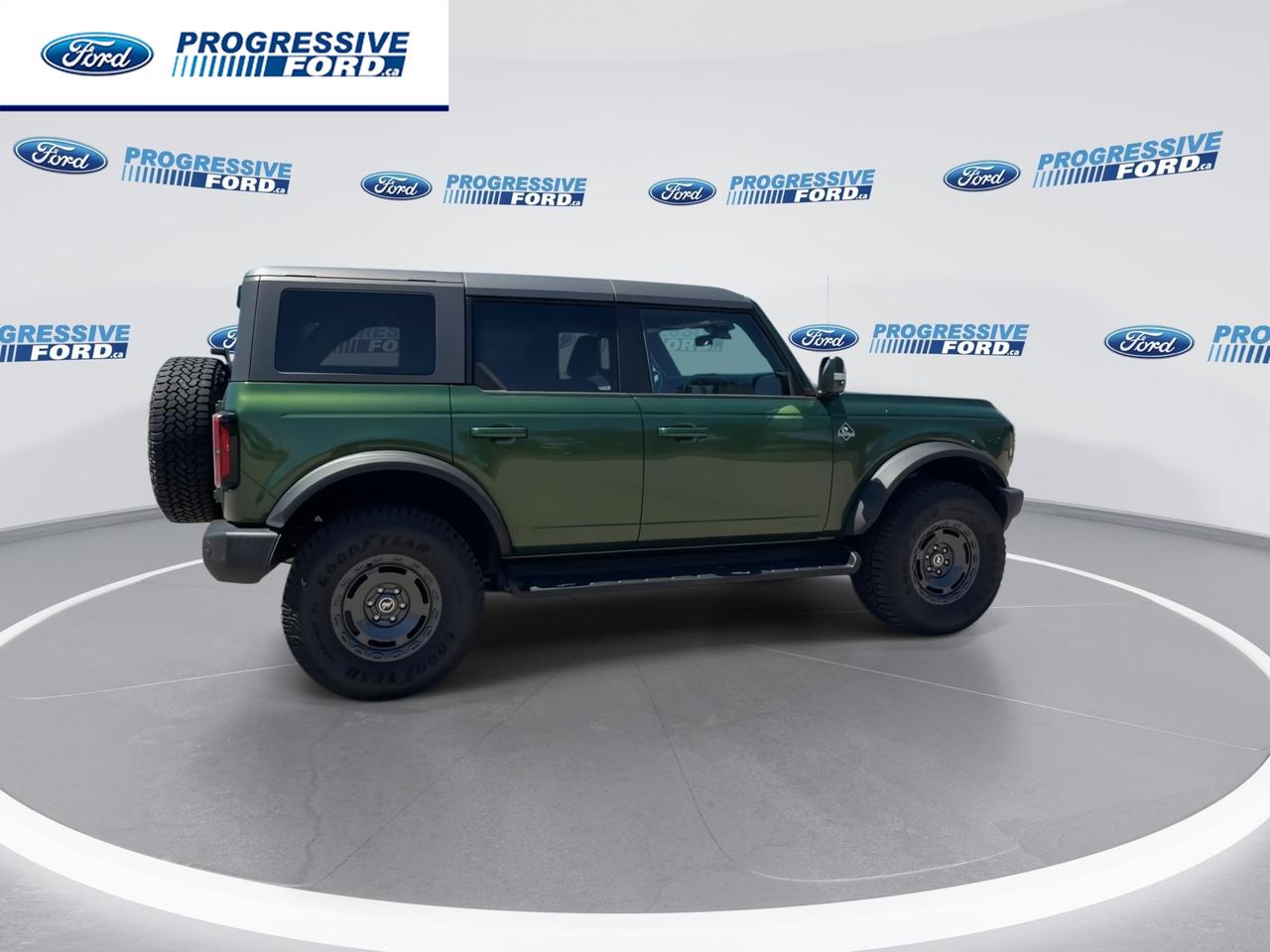 2025 Ford Bronco Outer Banks 4dr 4x4 Photo