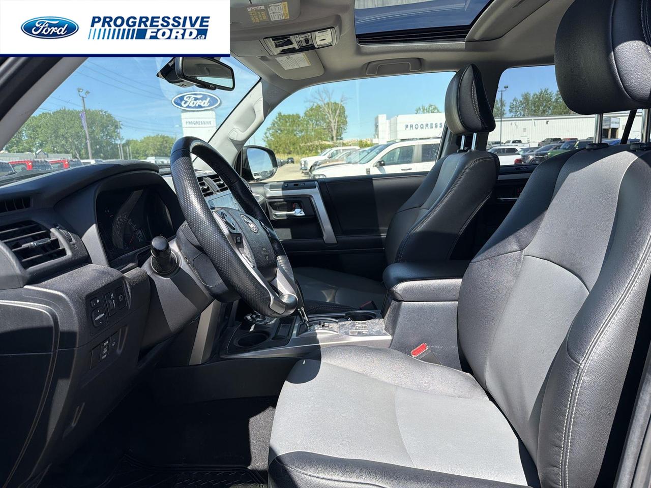 2023 Toyota 4Runner Base 4dr 4x4 Photo