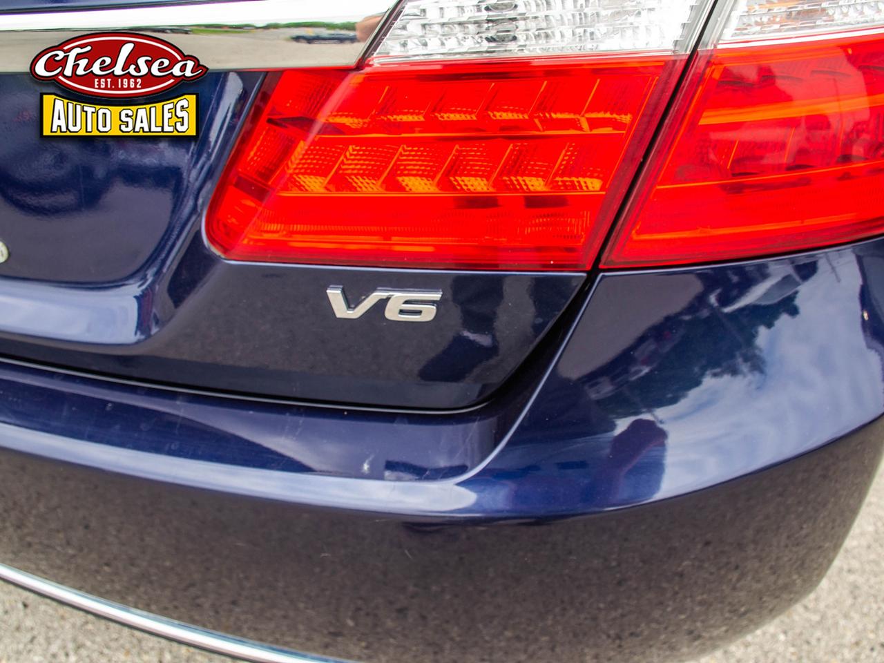 2013 Honda Accord EX-L V6 Sedan AT Photo