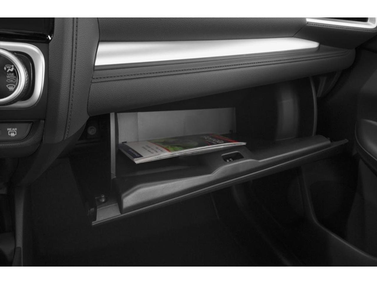 2015 Honda Fit LX CVT) 4dr Hatchback Photo