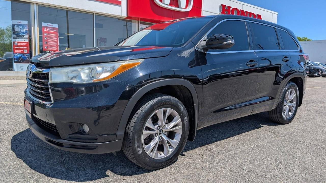 2016 Toyota Highlander LE 4dr All-wheel Drive Photo0