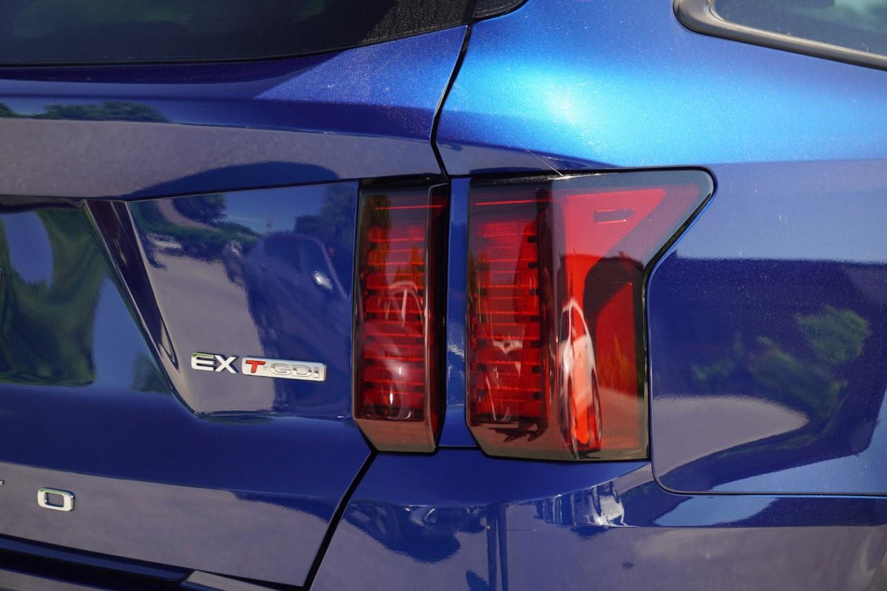 2021 Kia Sorento EX AWD Photo3
