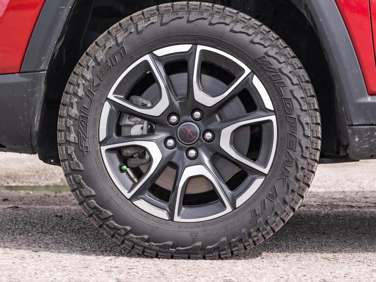 2025 Jeep Compass Trailhawk Elite 4x4 Photo