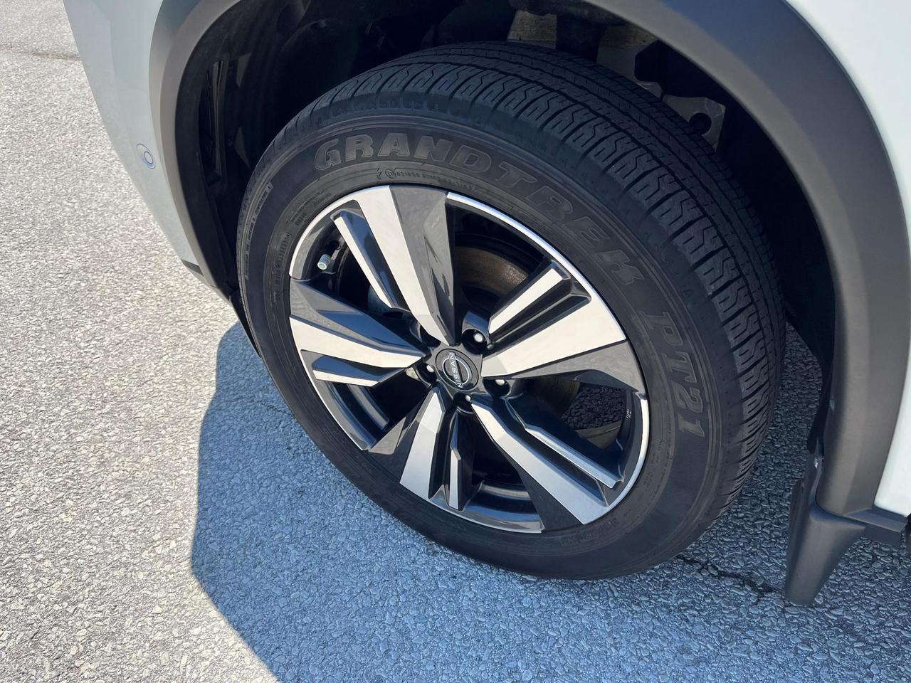 2023 Nissan Rogue Platinum 4dr All-Wheel Drive Sport Utility Photo