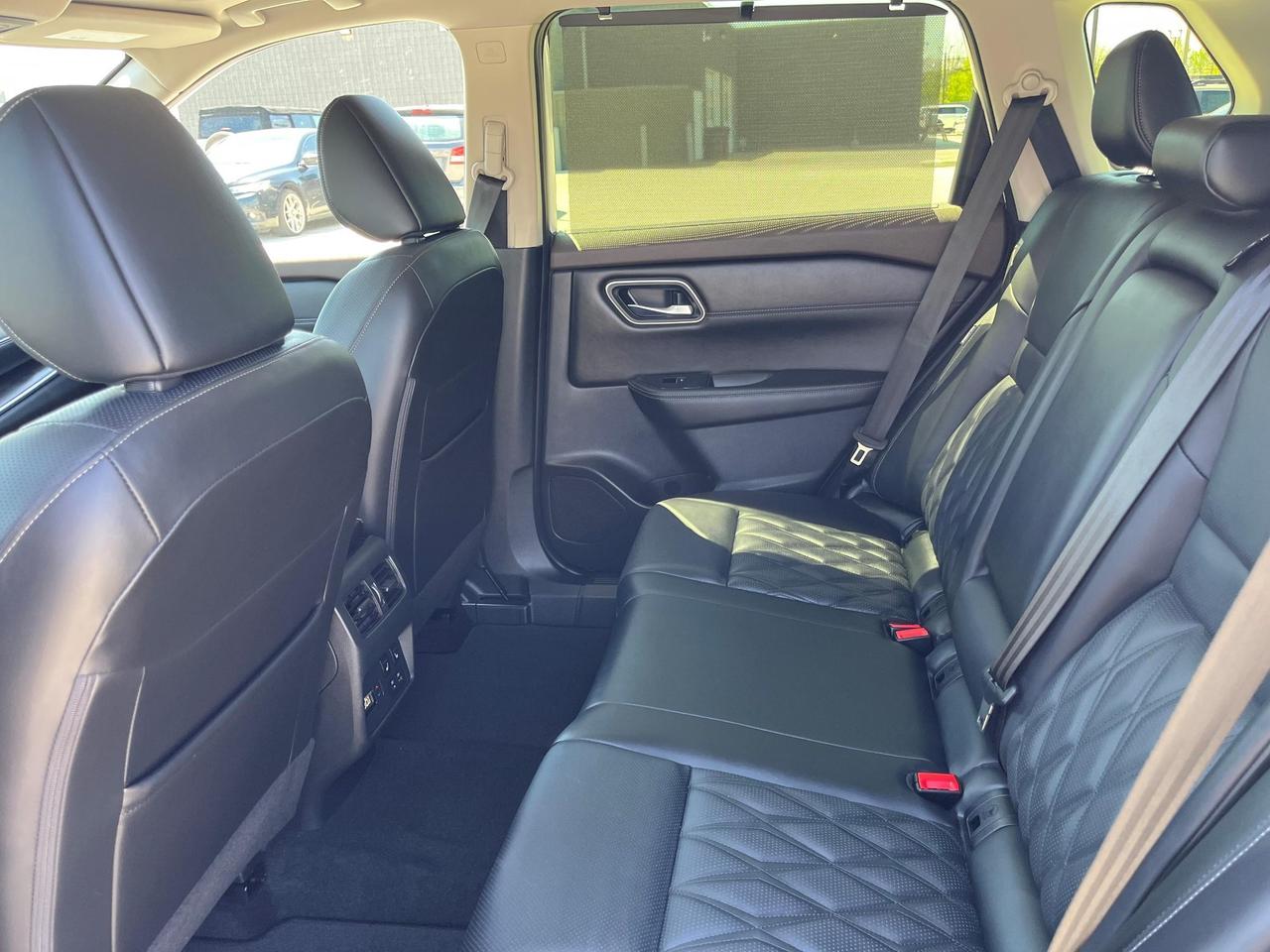 2023 Nissan Rogue Platinum 4dr All-Wheel Drive Sport Utility Photo