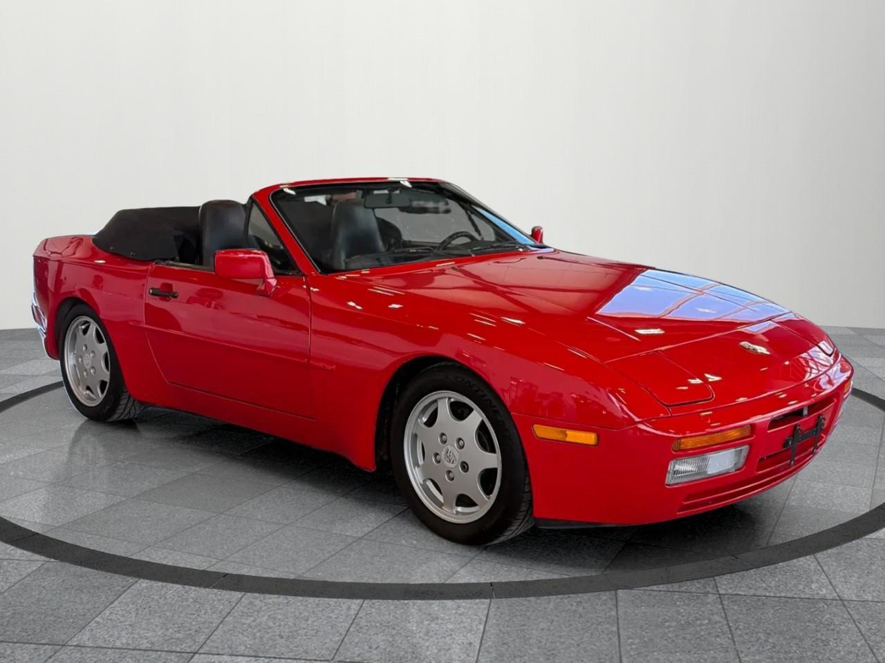 1989 Porsche 944  Photo