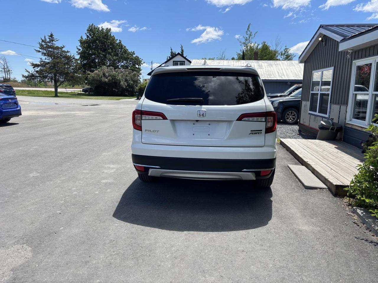 2019 Honda Pilot Touring 8P (A9) 4dr All-Wheel Drive Photo3