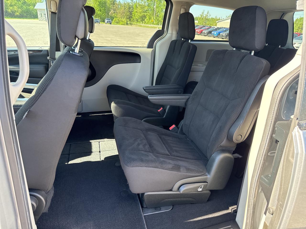 2018 Dodge Grand Caravan SXT - cruise control Photo