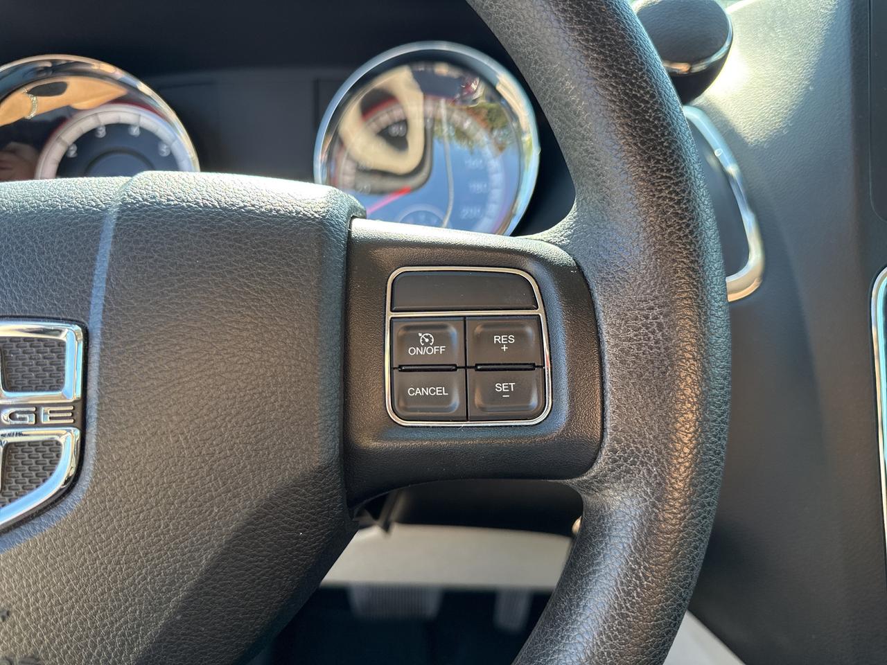 2018 Dodge Grand Caravan SXT - cruise control Photo