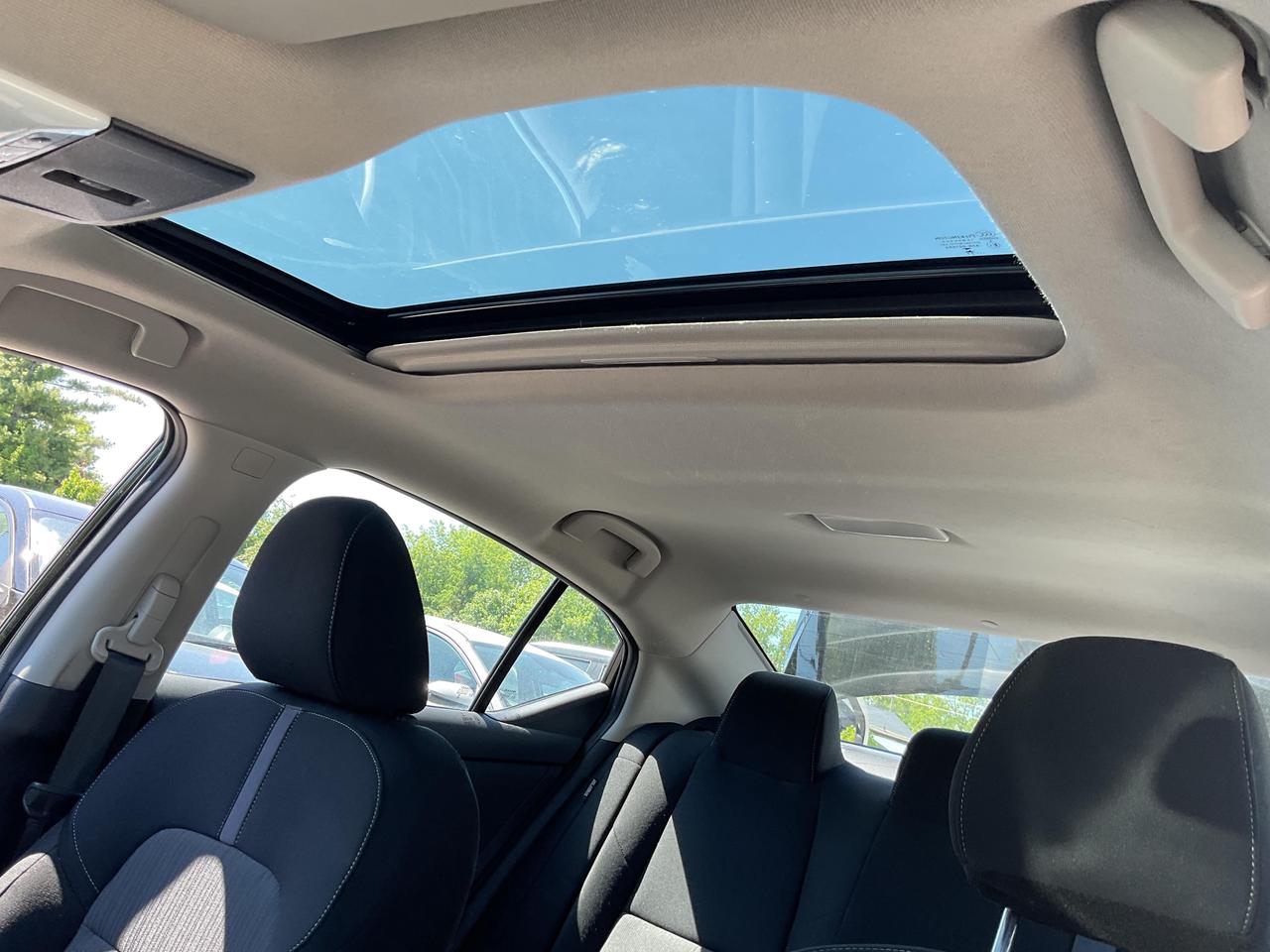 2024 Nissan Sentra SV 4DR SEDAN Photo