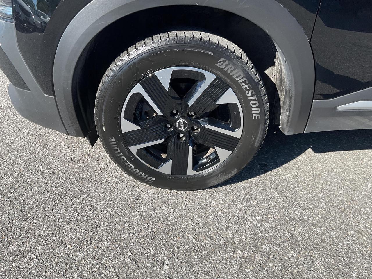 2025 Nissan Kicks SV 4dr All-Wheel Drive Photo