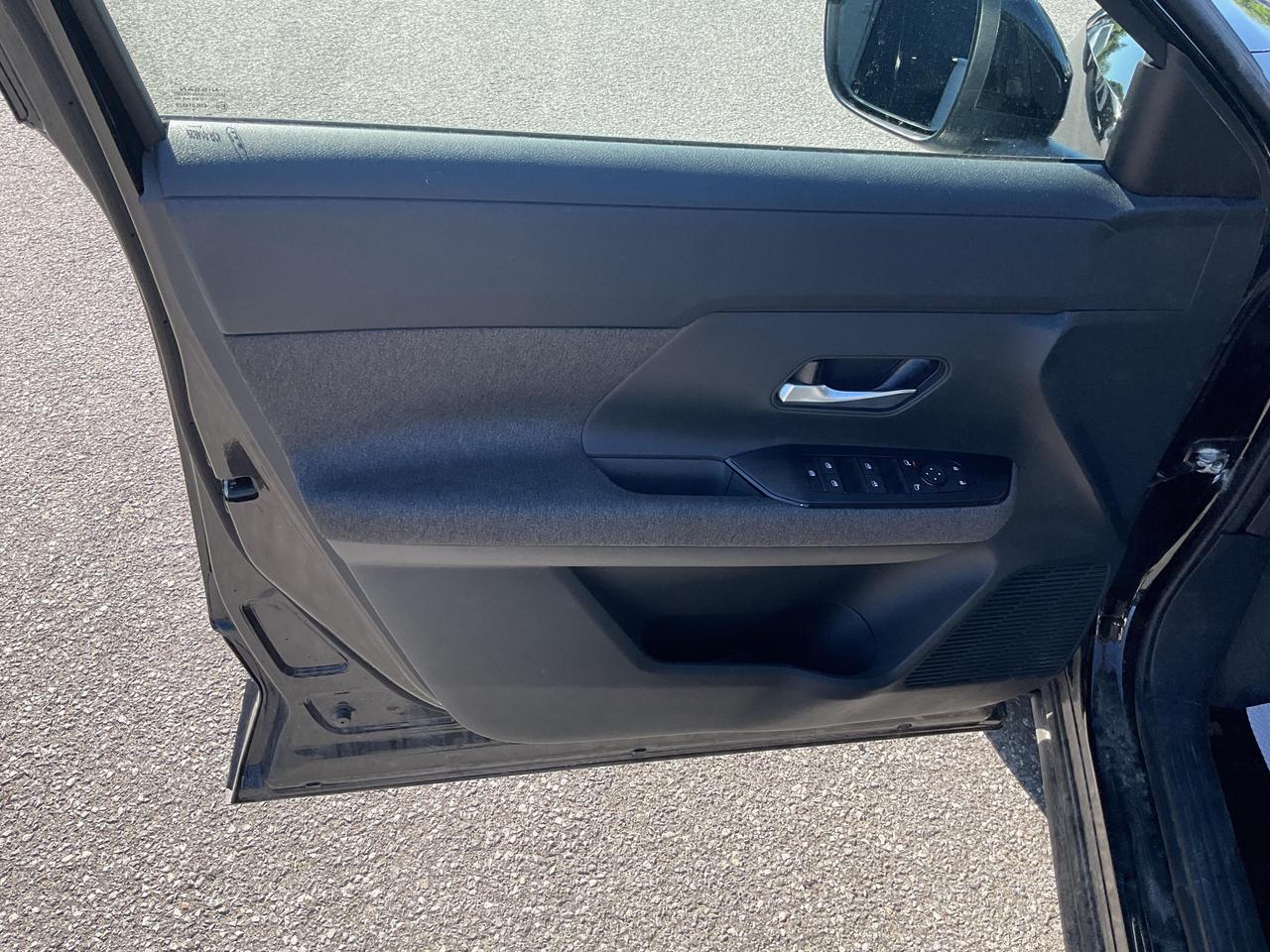 2025 Nissan Kicks SV 4dr All-Wheel Drive Photo