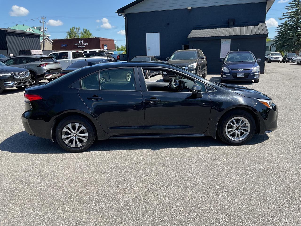 2023 Toyota Corolla Hybrid LE 4dr Front-Wheel Drive Sedan Photo