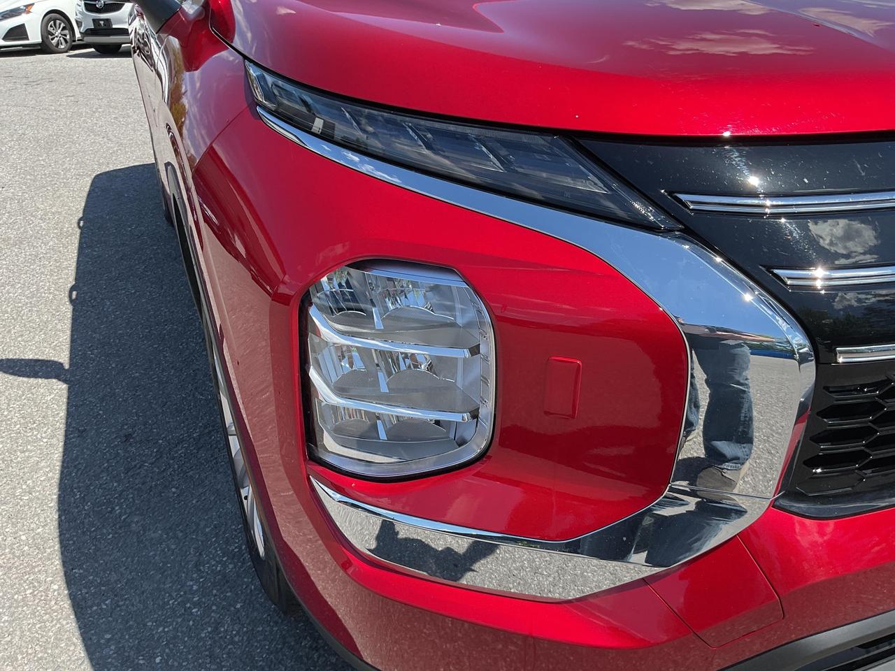 2025 Mitsubishi Outlander ES 4dr S-AWC Photo