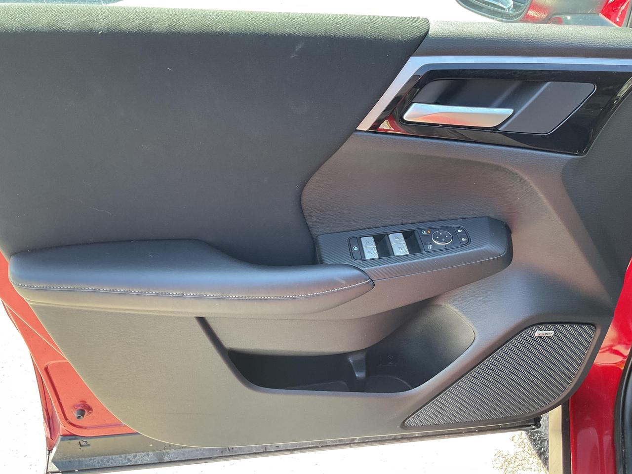 2025 Mitsubishi Outlander ES 4dr S-AWC Photo