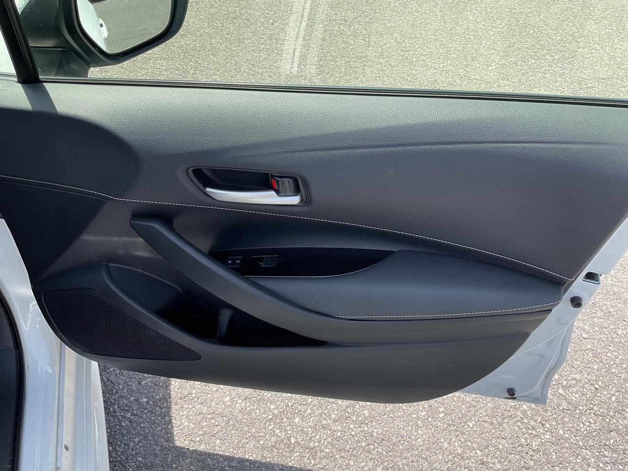 2023 Toyota Corolla Hatchback Base 5dr Photo