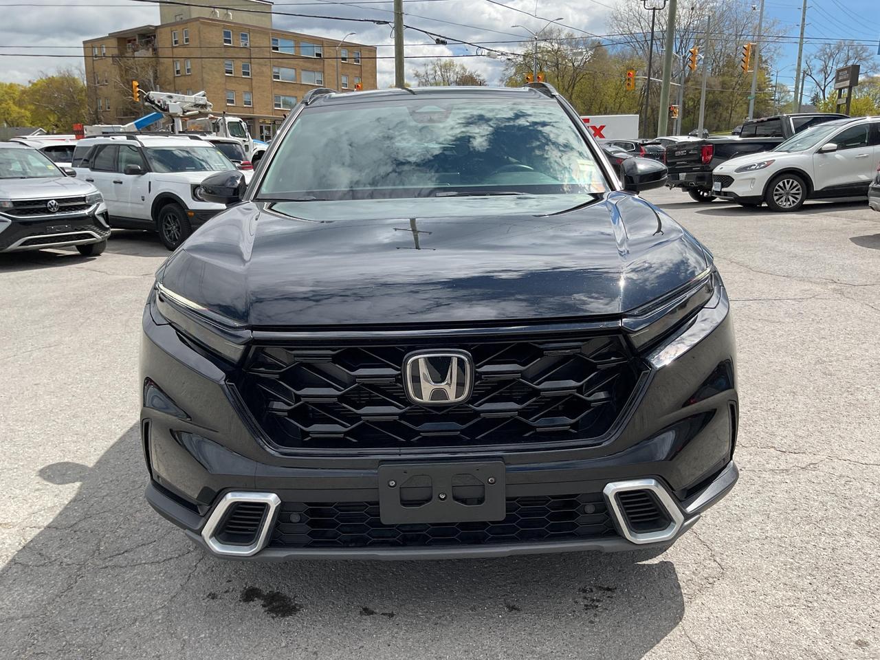2023 Honda CR-V Hybrid Touring 4dr All-Wheel Drive Photo