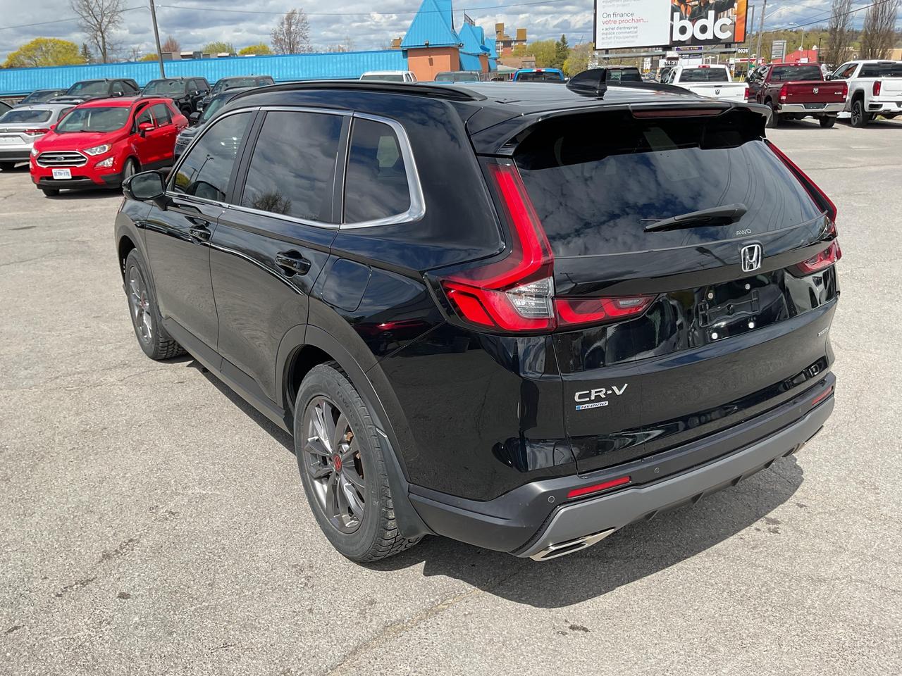 2023 Honda CR-V Hybrid Touring 4dr All-Wheel Drive Photo