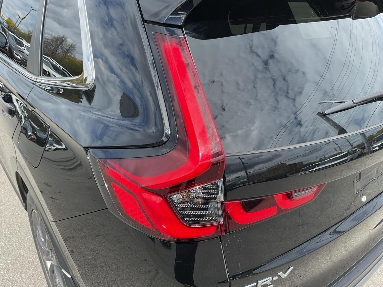 2023 Honda CR-V Hybrid Touring 4dr All-Wheel Drive Photo