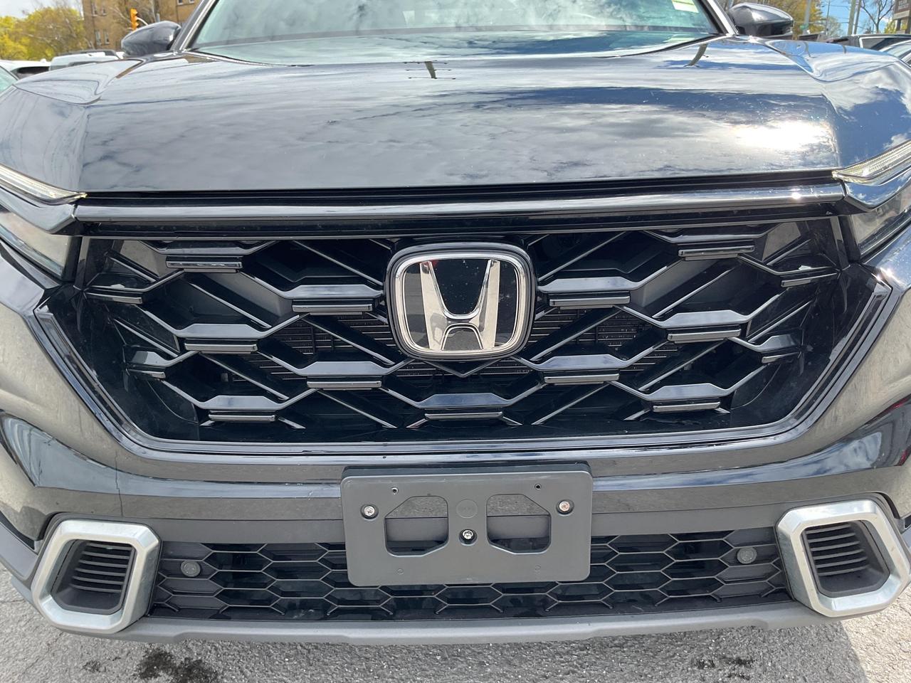 2023 Honda CR-V Hybrid Touring 4dr All-Wheel Drive Photo