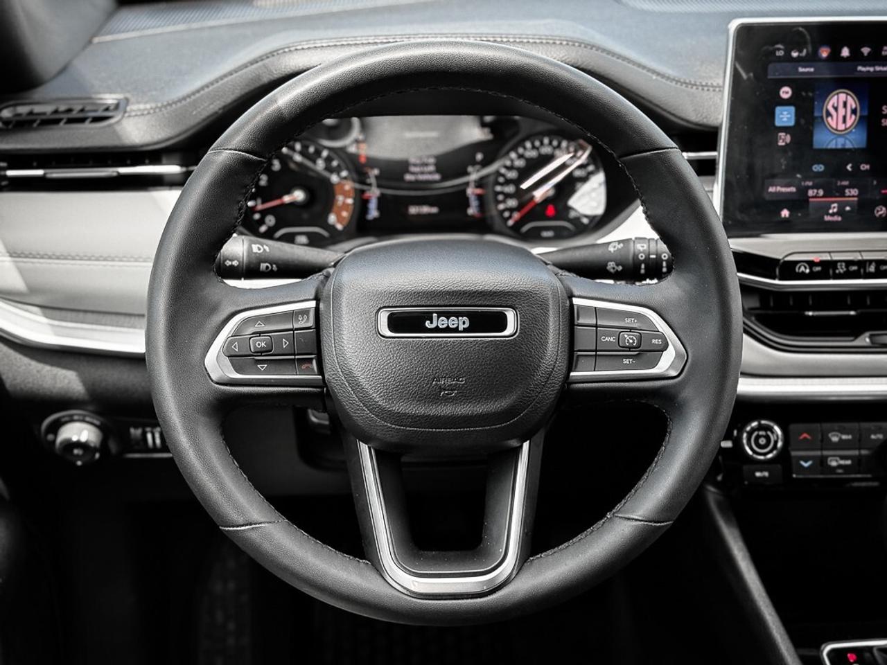 2024 Jeep Compass Limited   HEATED SEATS   REMOTE START   BLINDSPOT Photo