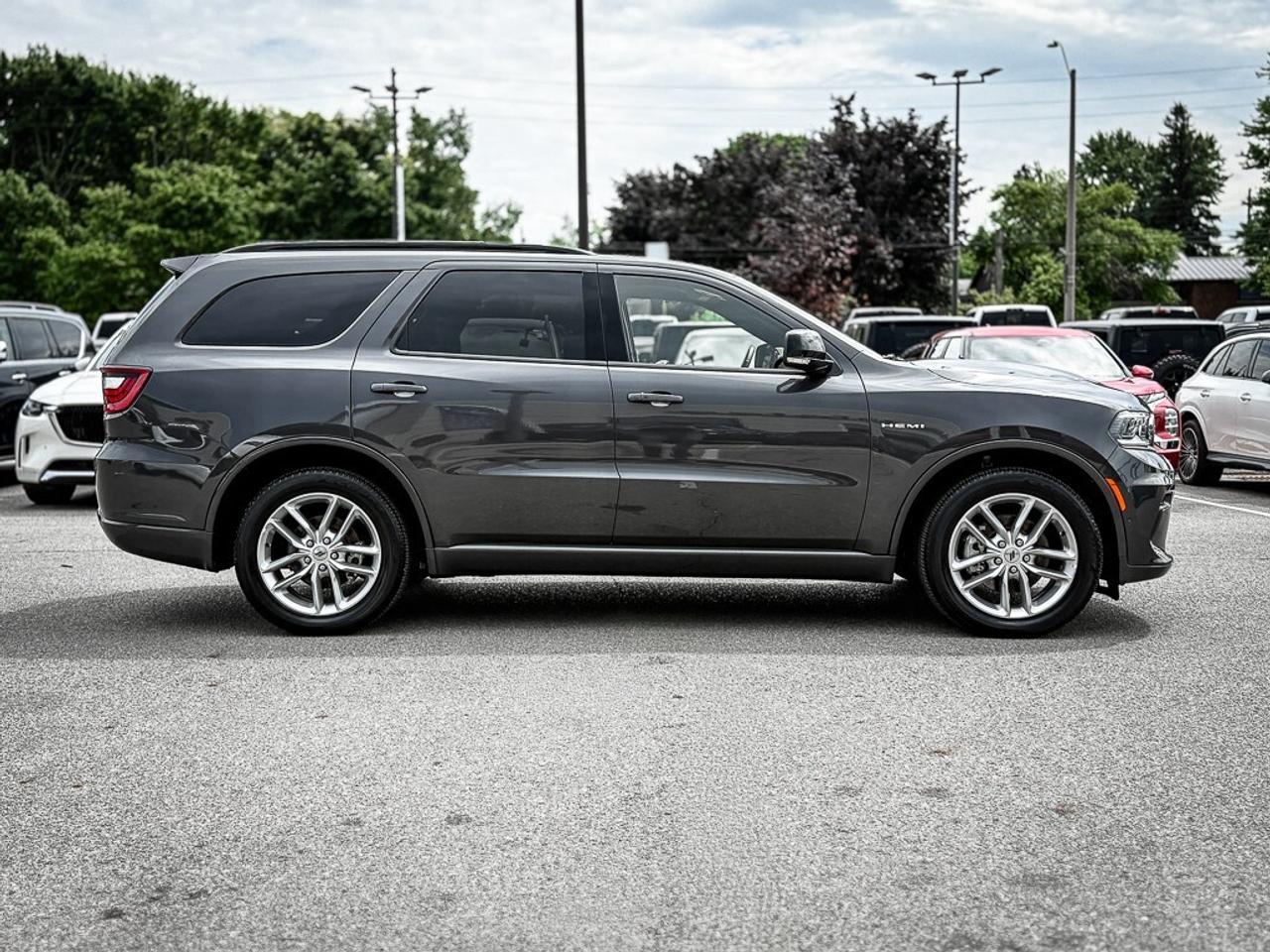 2024 Dodge Durango R/T   HEMI   PLUS   HEATED/VENTED LEATHER   ADAPTI Photo3