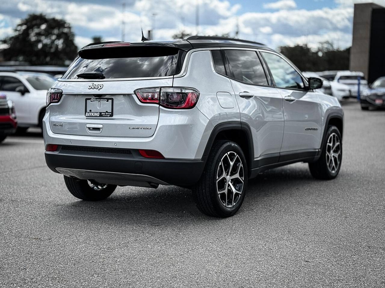 2024 Jeep Compass Limited   HEATED SEATS   REMOTE START   BLINDSPOT Photo