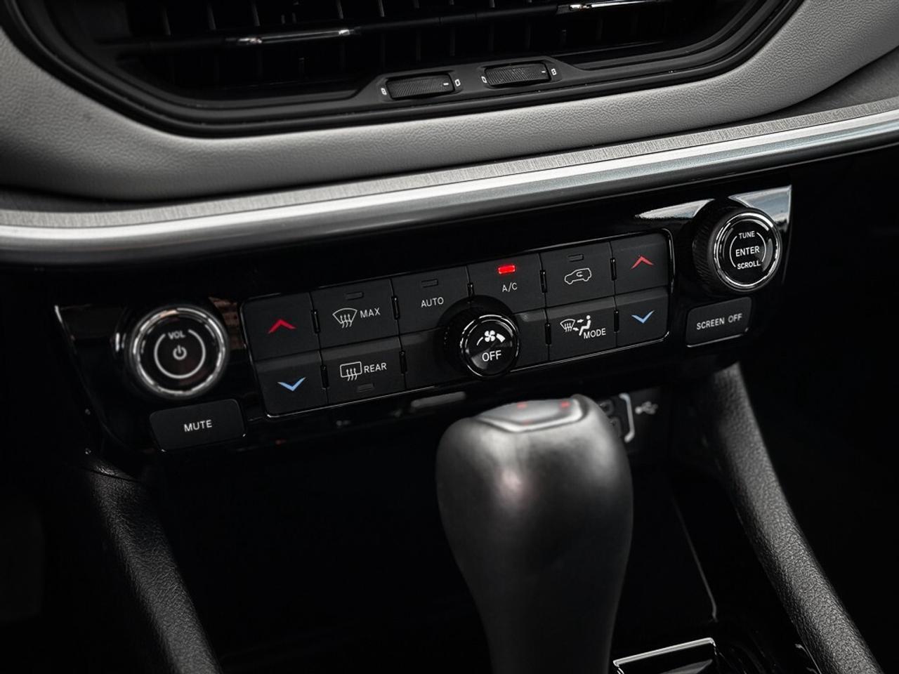2024 Jeep Compass Limited   HEATED SEATS   REMOTE START   BLINDSPOT Photo