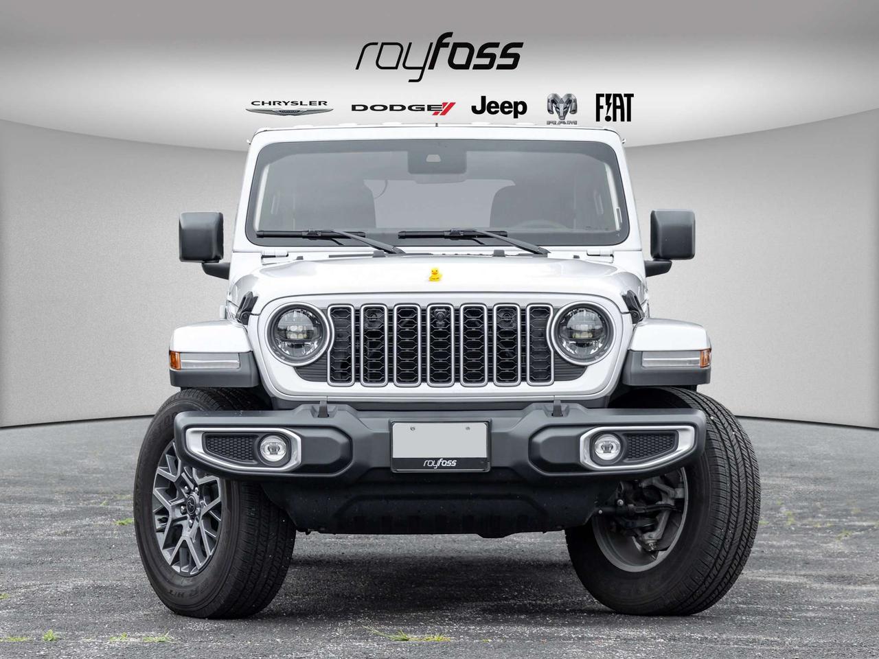 2025 Jeep Wrangler Sahara   Demo   Clean Carfax   Keyless   Cruise Photo5