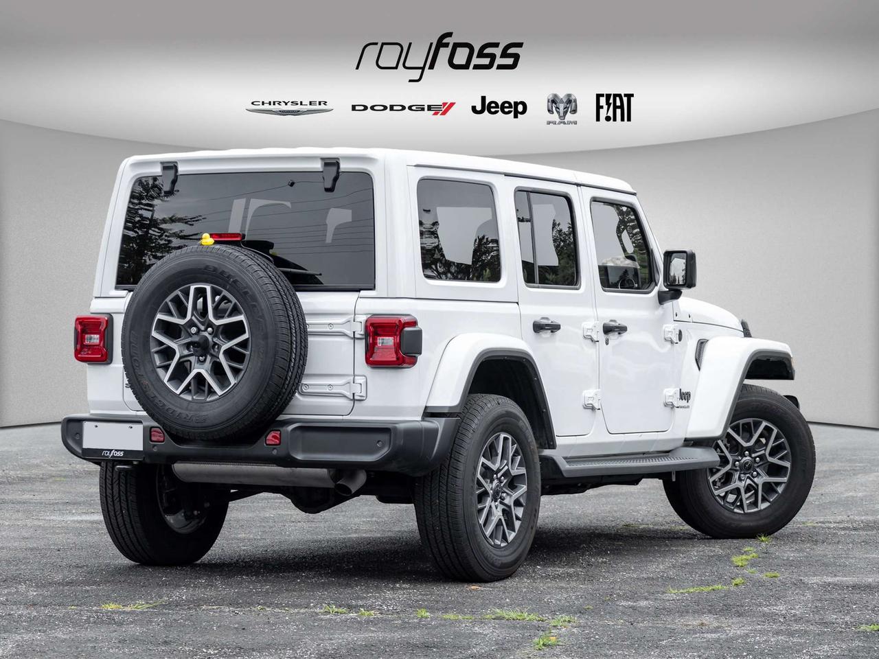 2025 Jeep Wrangler Sahara   Demo   Clean Carfax   Keyless   Cruise Photo