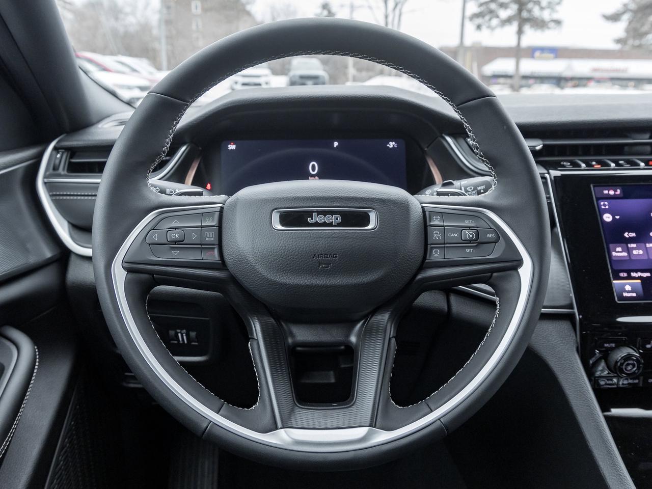 2025 Jeep Grand Cherokee  Photo