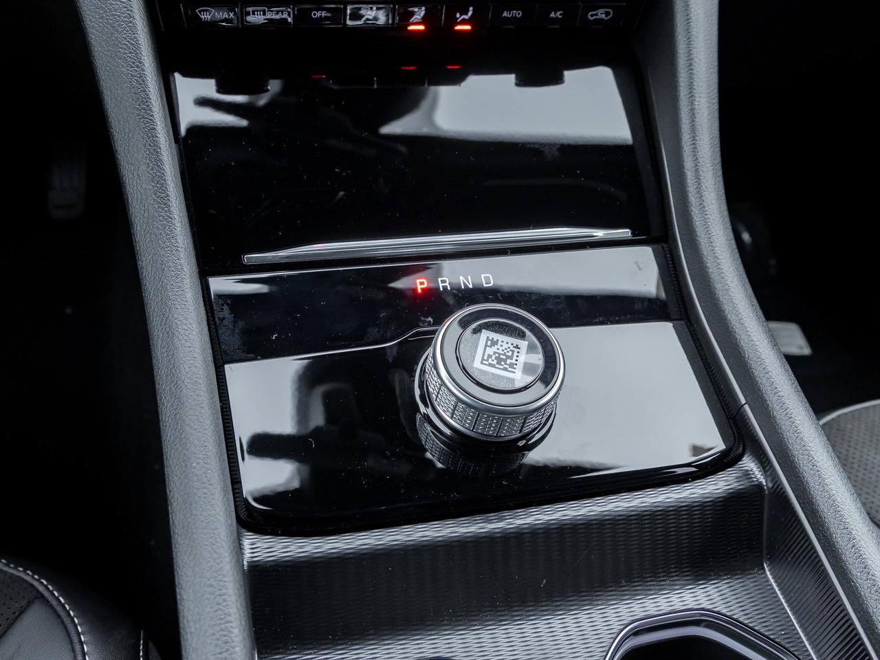 2025 Jeep Grand Cherokee  Photo