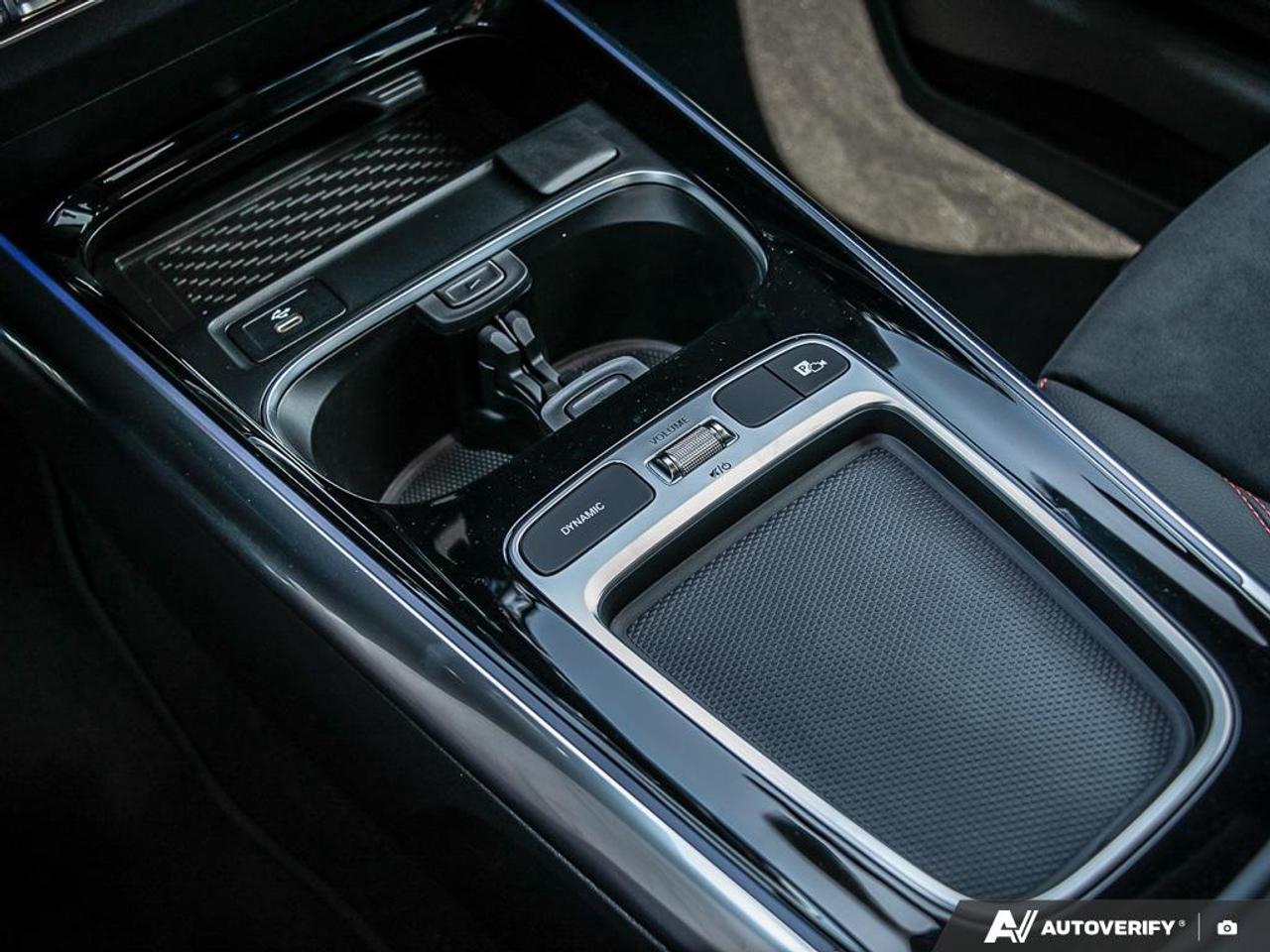 2026 Mercedes-Benz GLA 250 Base GLA 250 4dr All-Wheel Drive 4MATIC Photo