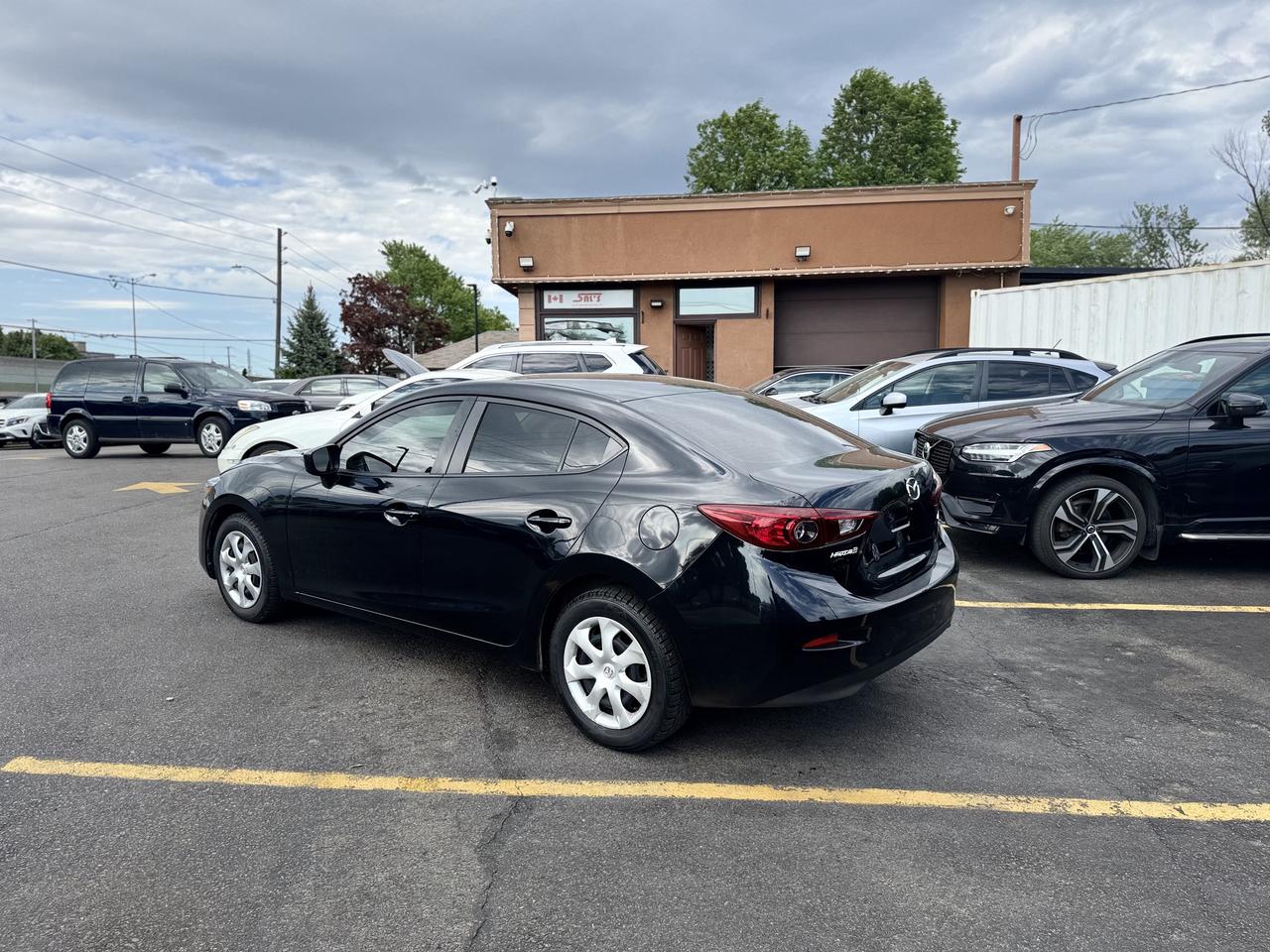2018 Mazda MAZDA3 6 Speed Manual   Black ON BLACK Photo