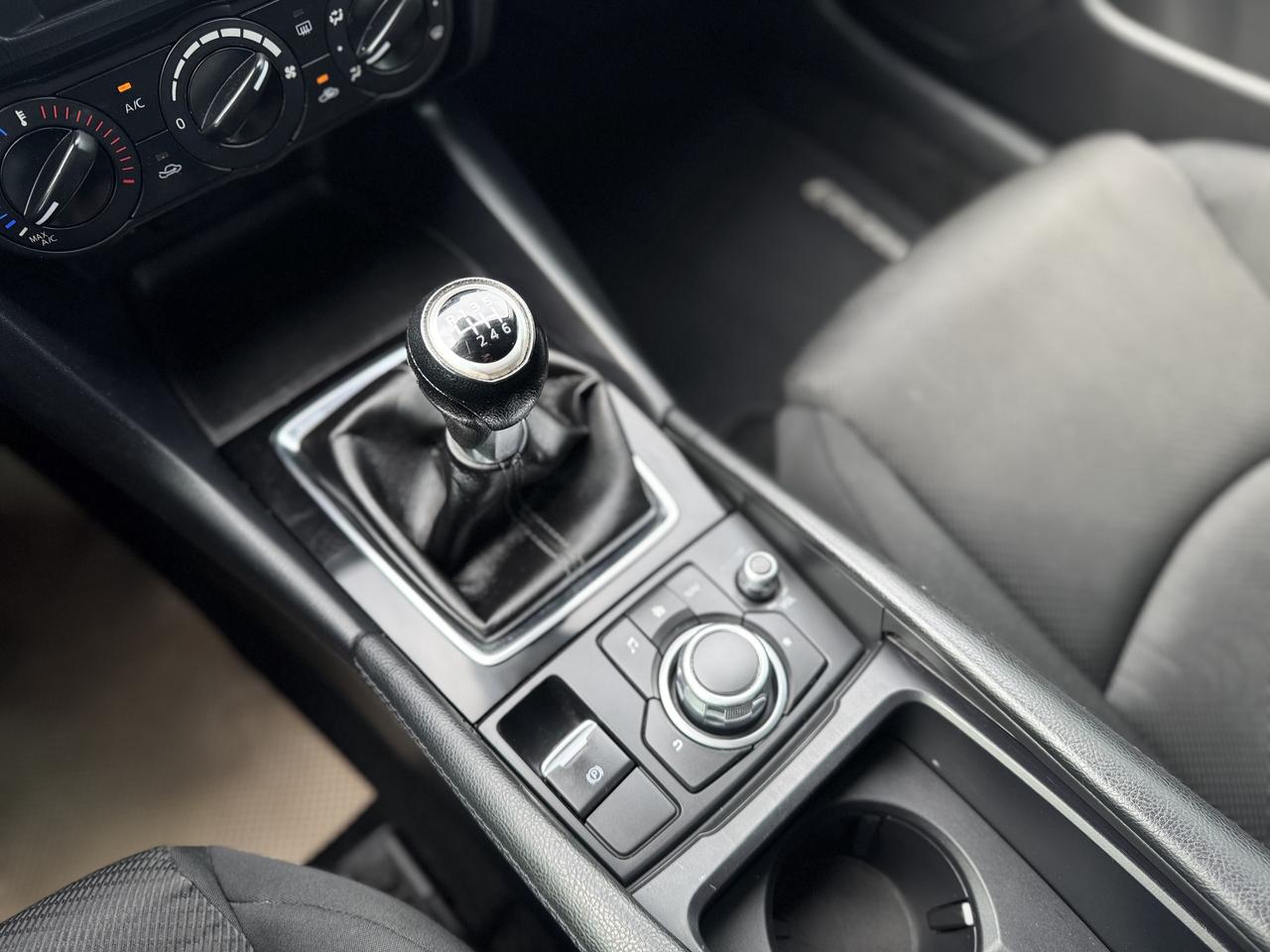 2018 Mazda MAZDA3 6 Speed Manual   Black ON BLACK Photo