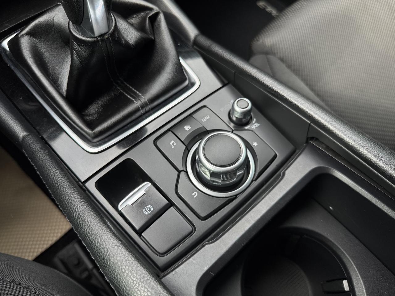 2018 Mazda MAZDA3 6 Speed Manual   Black ON BLACK Photo