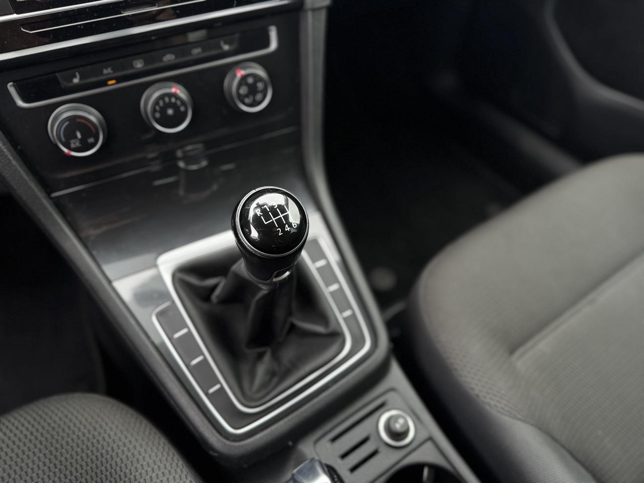 2019 Volkswagen Golf SportWagen Comfortline Manual 4MOTION Photo