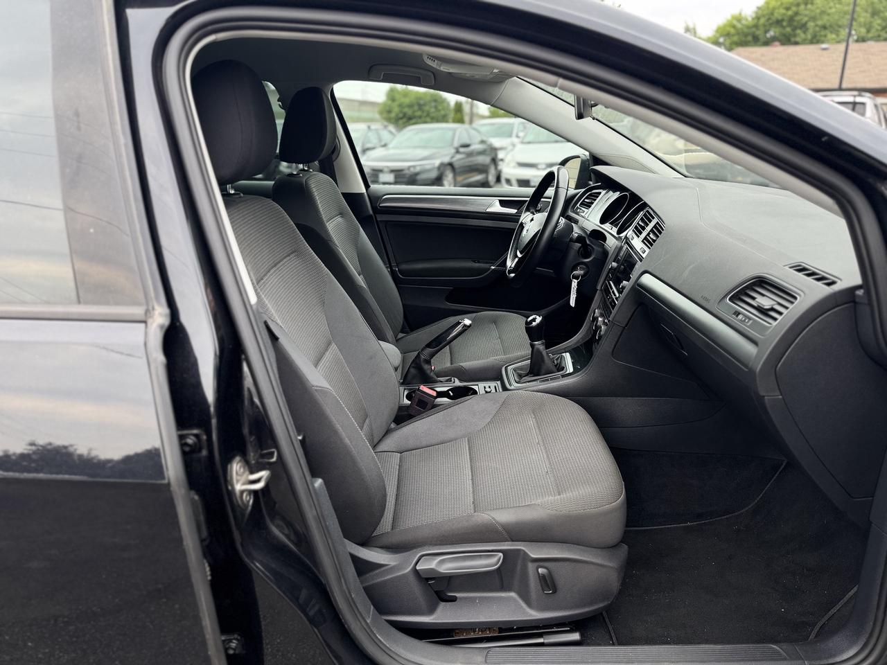 2019 Volkswagen Golf SportWagen Comfortline Manual 4MOTION Photo