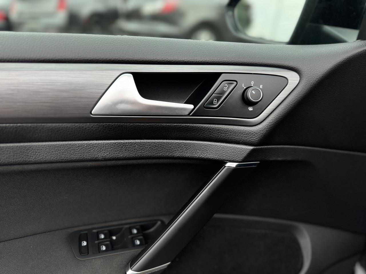 2019 Volkswagen Golf SportWagen Comfortline Manual 4MOTION Photo